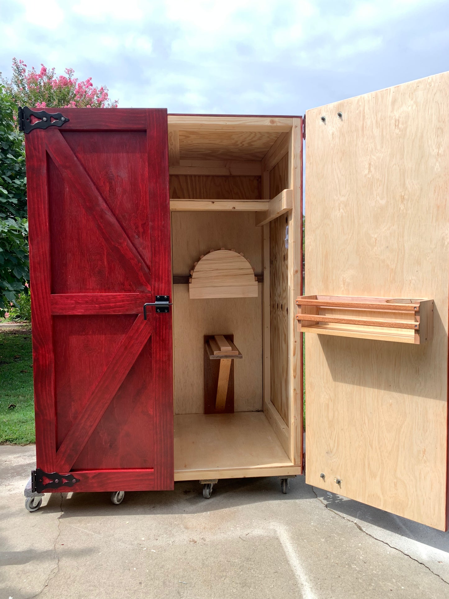 Barn Tack Box - Stationary