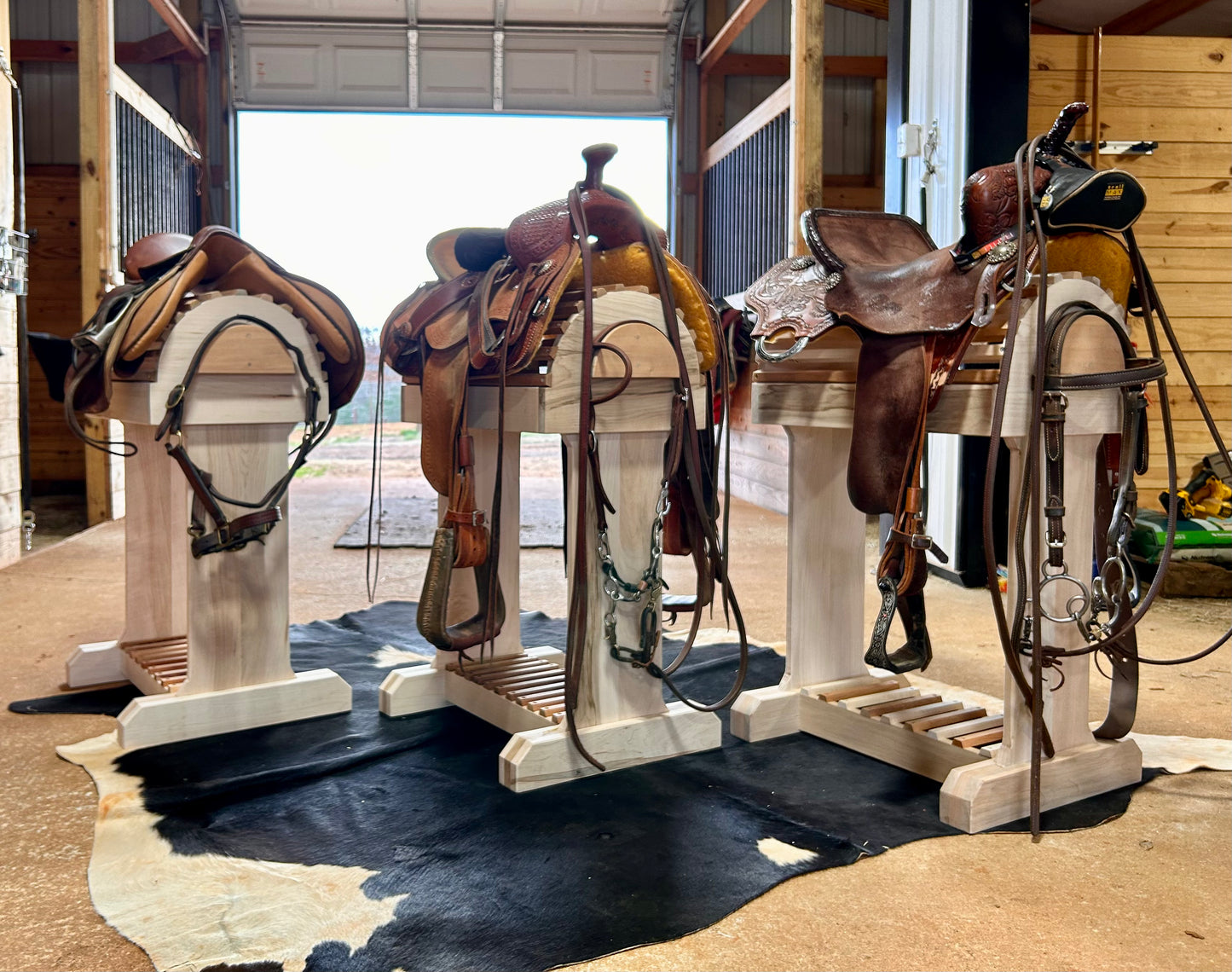 Saddle Stand - English & Western