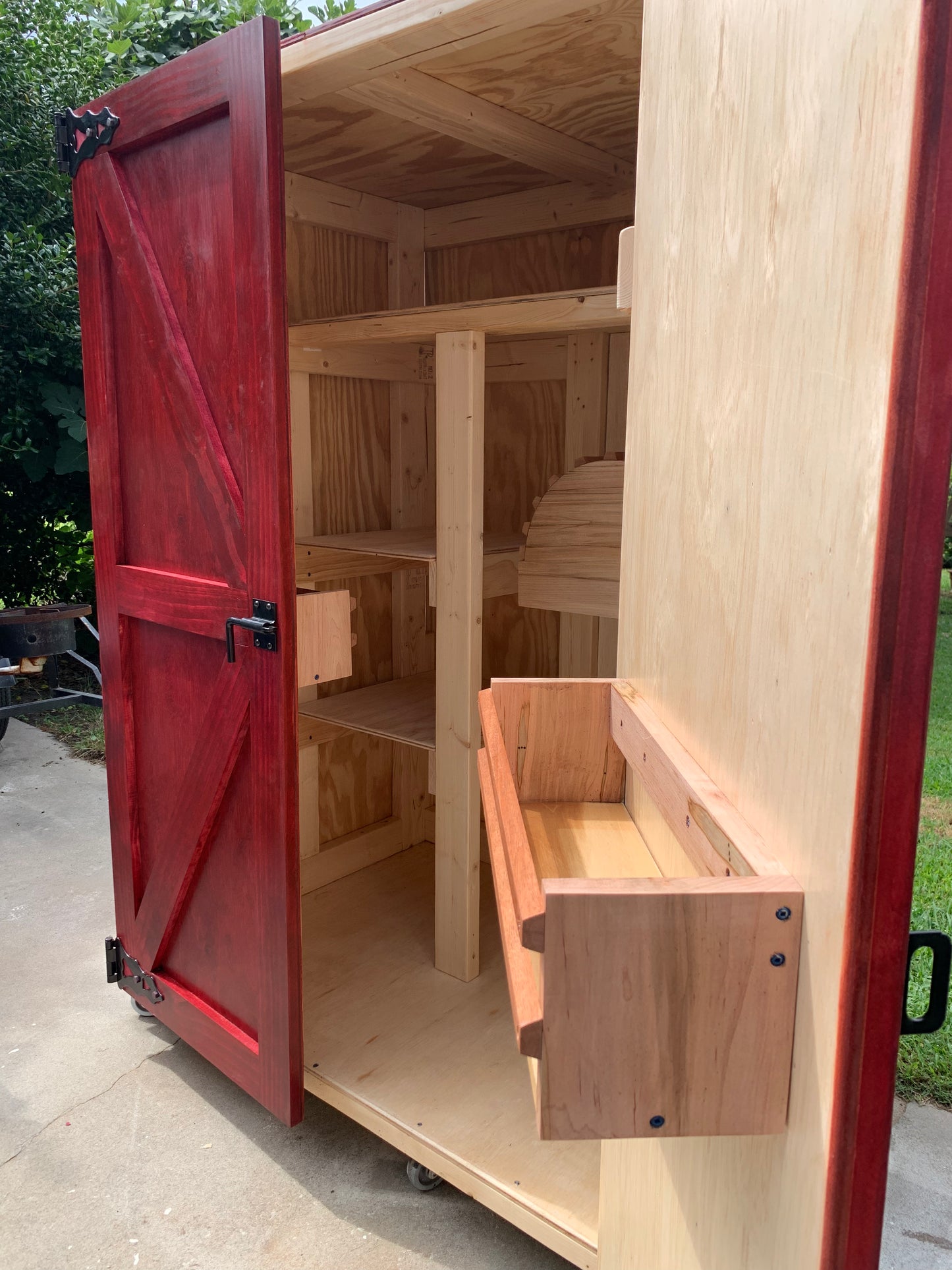 Barn Tack Box - Stationary