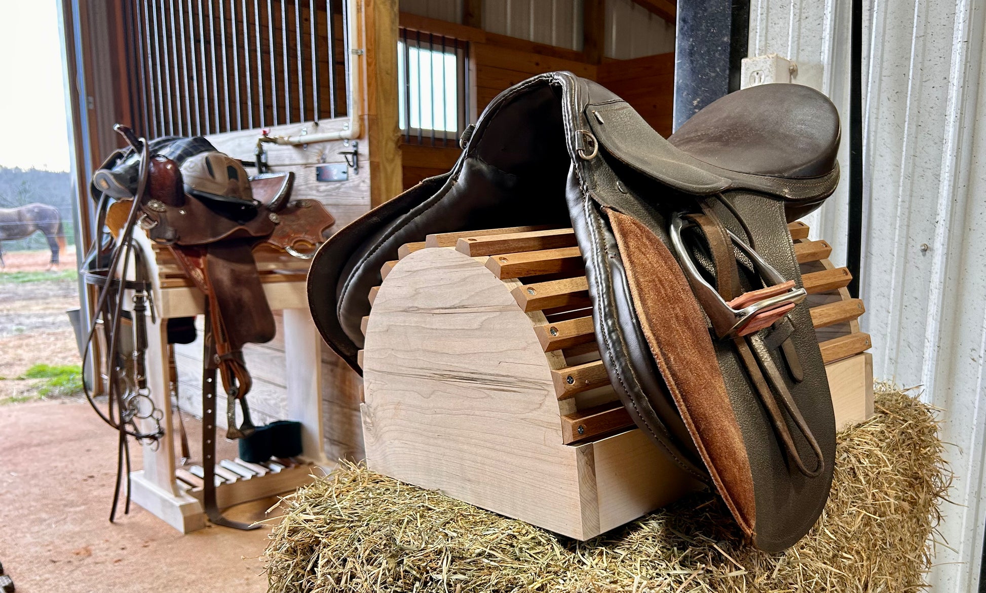 how to build a saddle rack